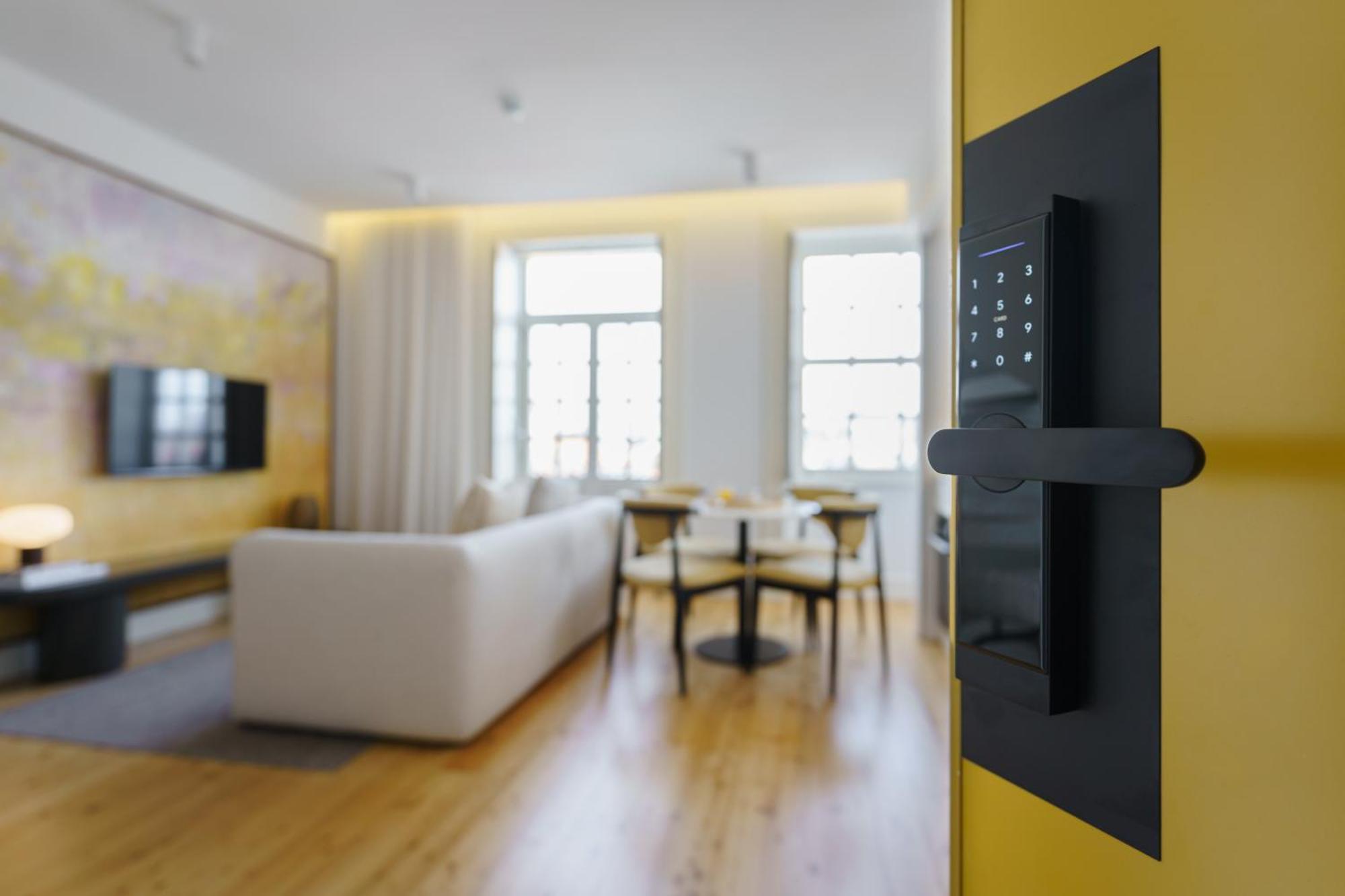 Feel Porto Clerigos Charm Flats Apartment Luaran gambar